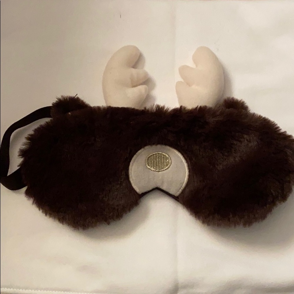 Faux fur animal face sleep mask